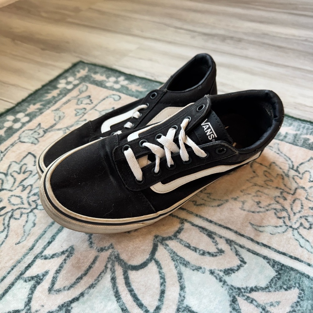 Vans Classic Black and White Low-Tops